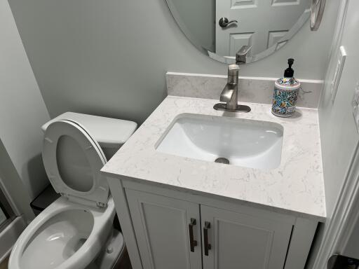 Bathroom Vanity & Fixtures